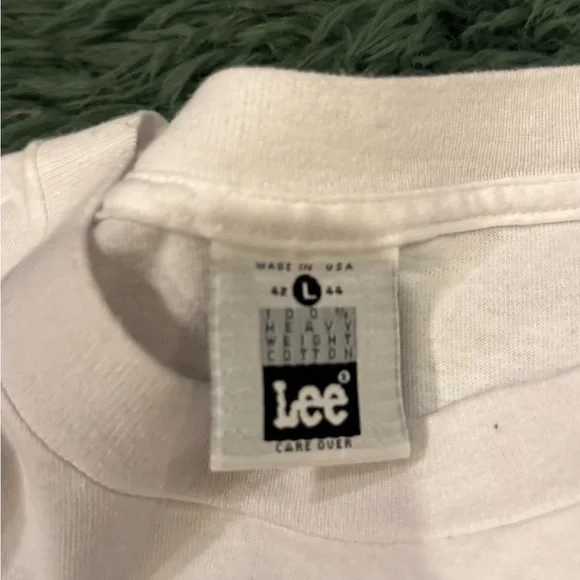Lee White Tee with Cartoon Graphic - Picture 2 of 4